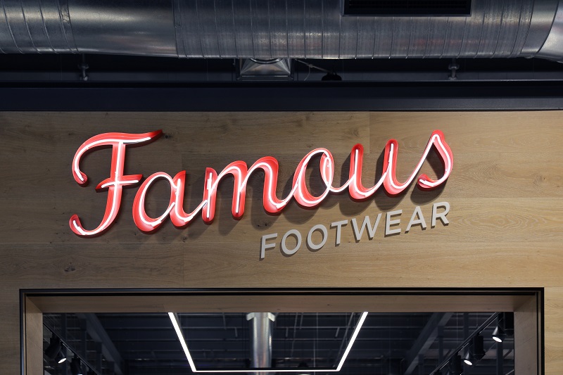 Masterplanners-Famous Footwear-DFO Perth-Signage